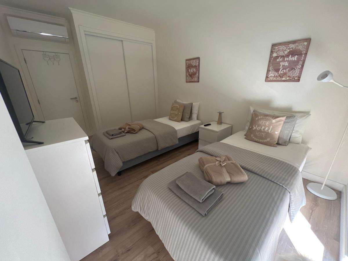 Modern Twin Room With A Balcony Montijo Exteriör bild