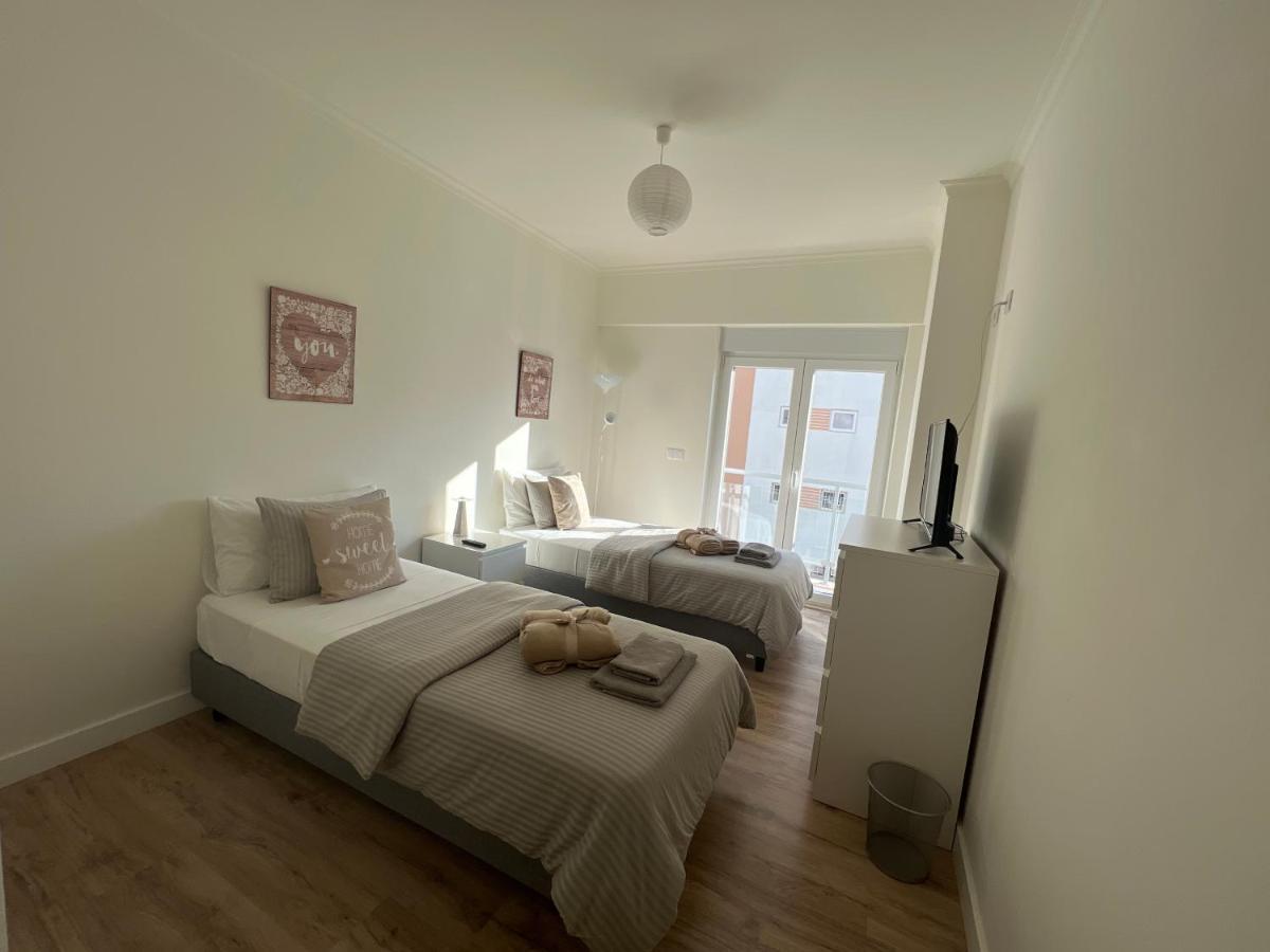 Modern Twin Room With A Balcony Montijo Exteriör bild